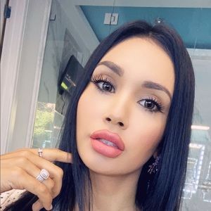 Meet your Posher, Sarai